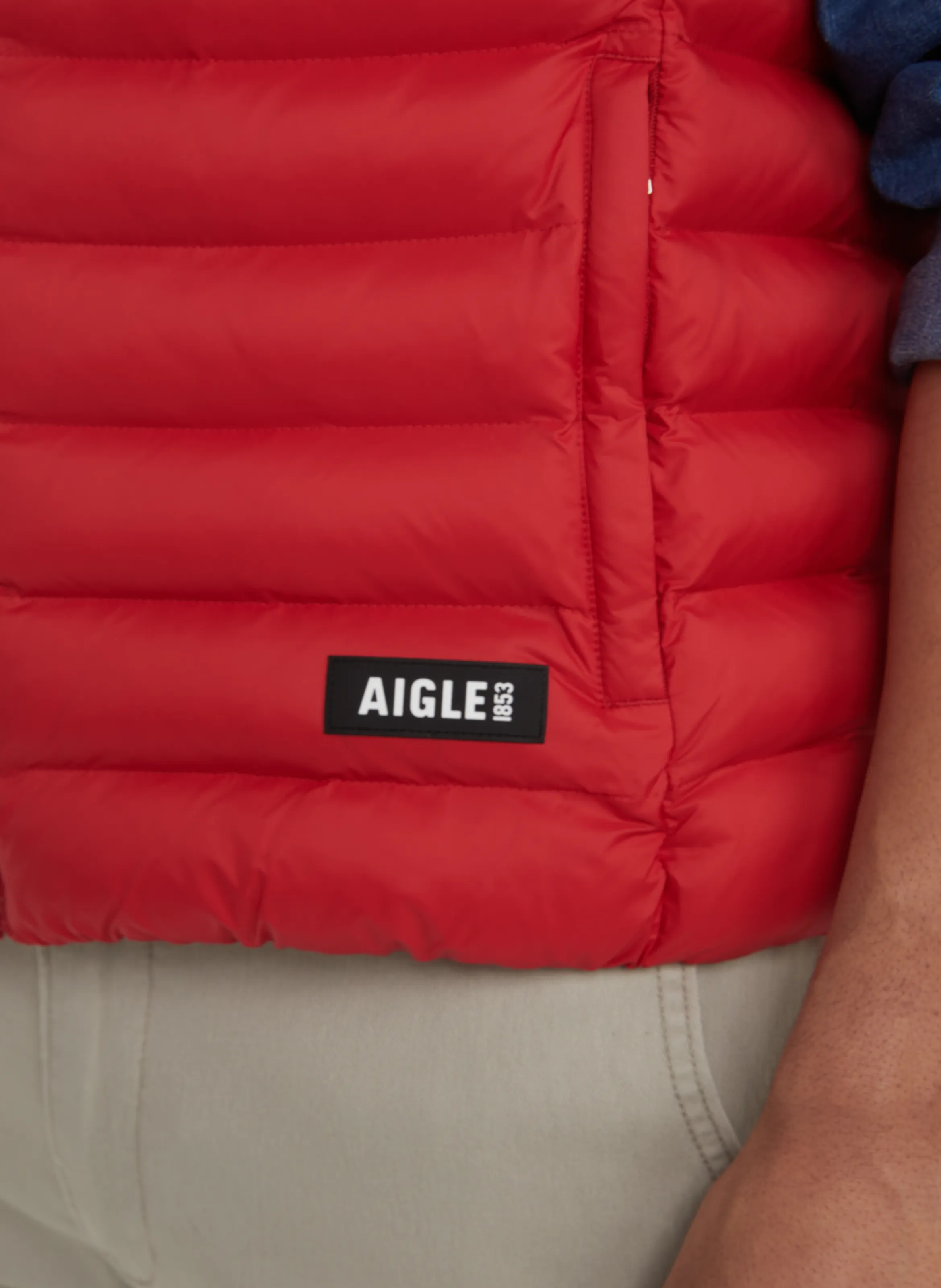 AIGLE  Padded gilet - Red