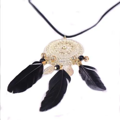 Retro Exquisite Indian Feather Leaf Hollow Lace Circle Dream Catcher Bohemia Lady Dress Sweater Necklace SM6